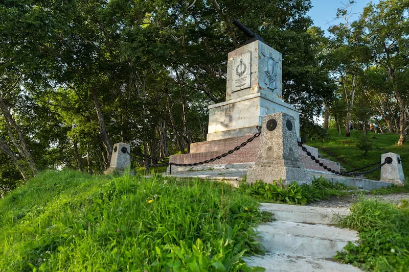 马克苏托夫中尉第三炮台英雄纪念碑