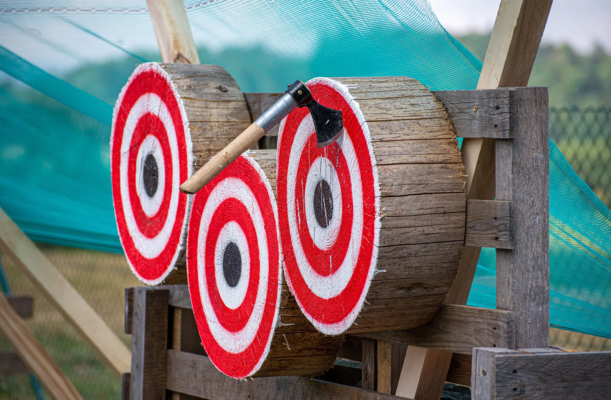 “拉斯科尔尼科夫”掷斧俱乐部