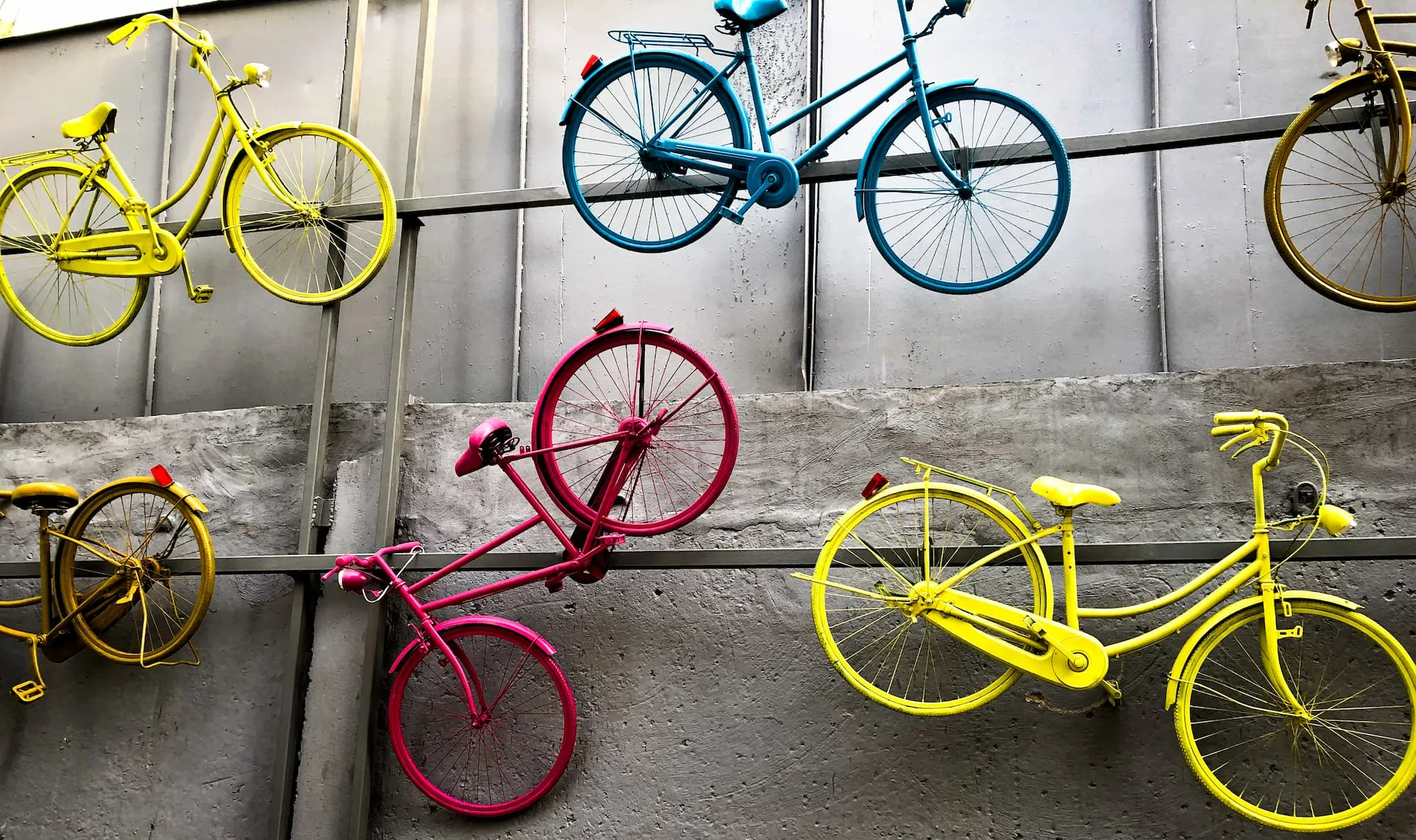 “艺术方块”（Art-Kvadrat）