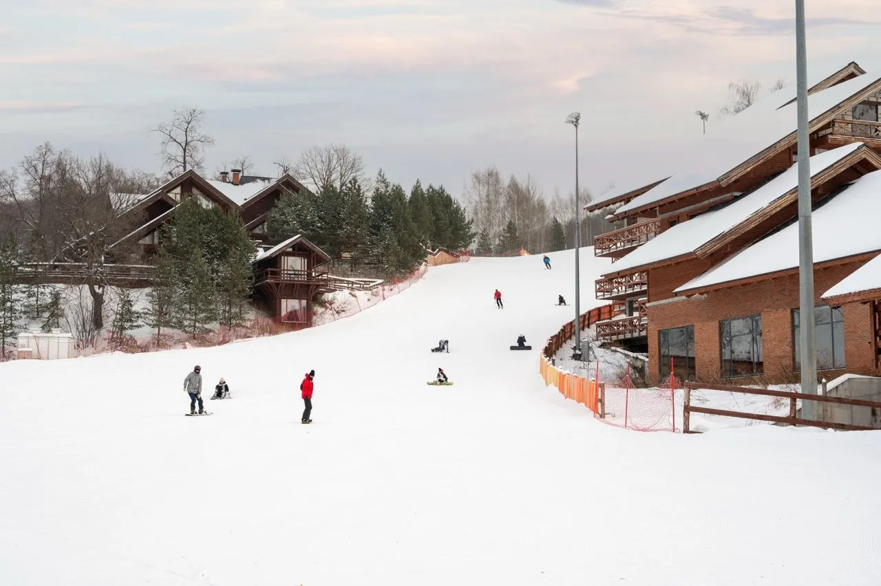“斯维亚日山”度假村 （"Sviyaga Hills" Resort）